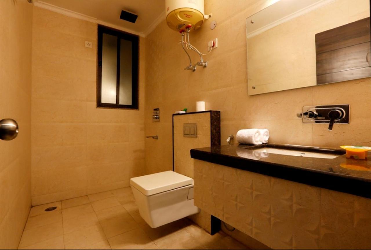 Hotel Anand International Yeni Delhi Dış mekan fotoğraf